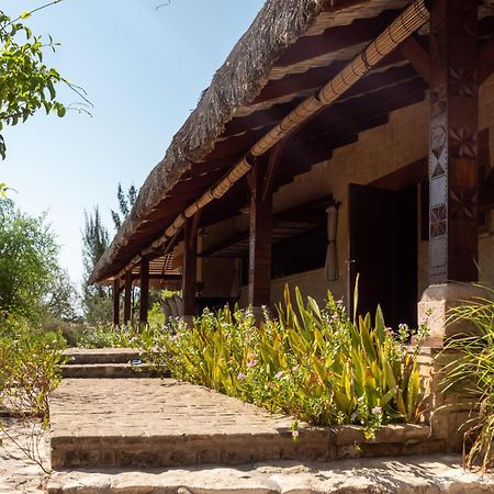 Bed and Breakfast Demeure De La Compagnie Generale Des Huiles Precieuses Ифати Экстерьер фото